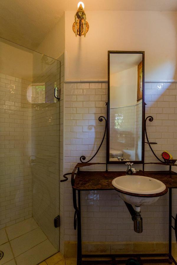 إلهابيلا Feiticeira Guesthouse الغرفة الصورة