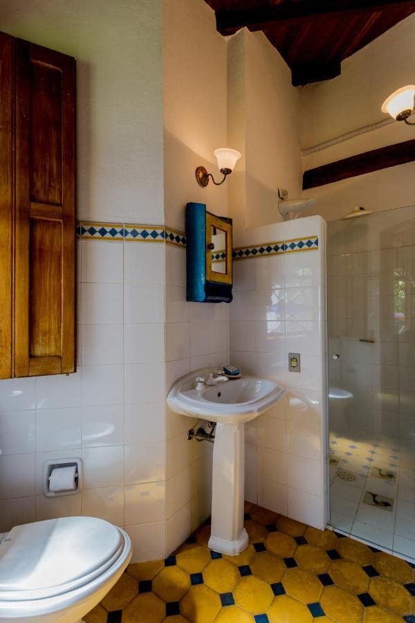 إلهابيلا Feiticeira Guesthouse الغرفة الصورة